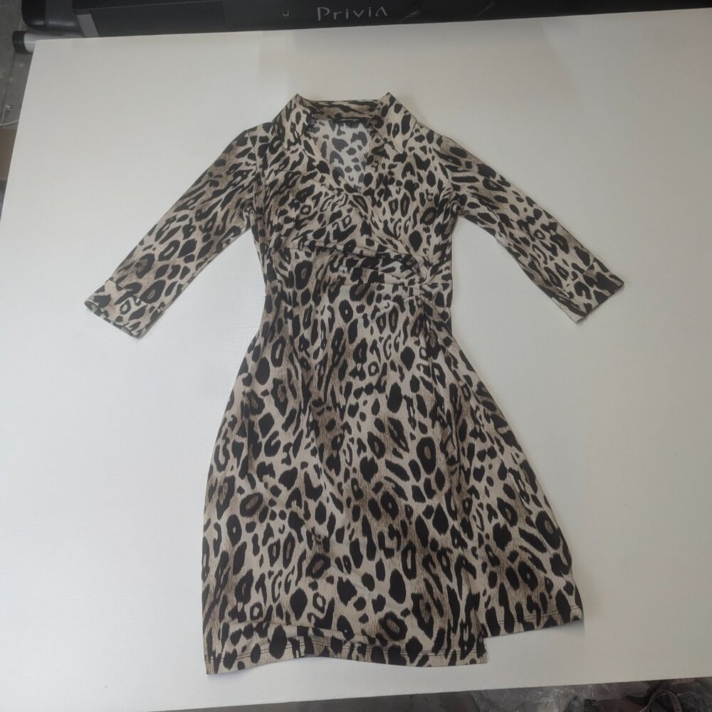 Mesmerize Size Small Leopard Print Wrap Dress - image 8
